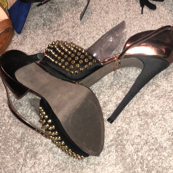 High heels - Picture 4 of 4